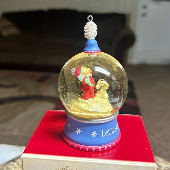 Hallmark Keepsake Ornament • First Snow • Snow Globe • 2002 • New W/Box - Picture 8 of 16